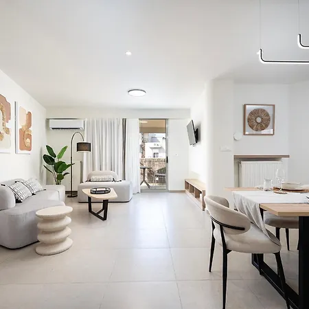דירה Aelia
